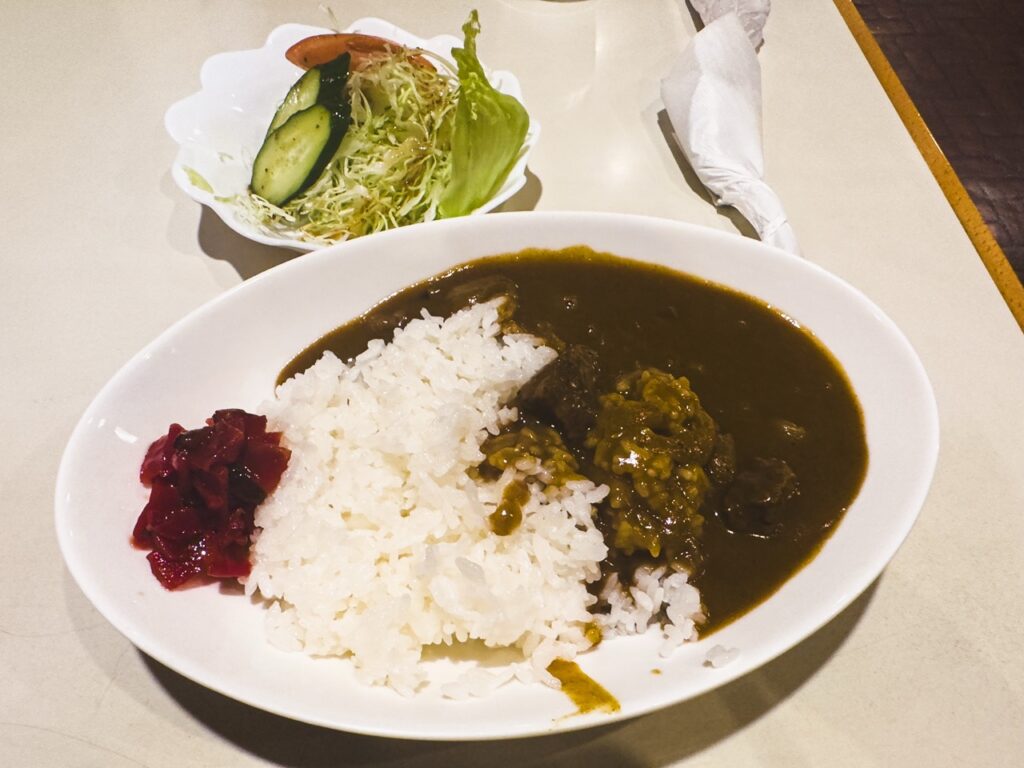 喫茶サンドのカレー（境界の彼方）