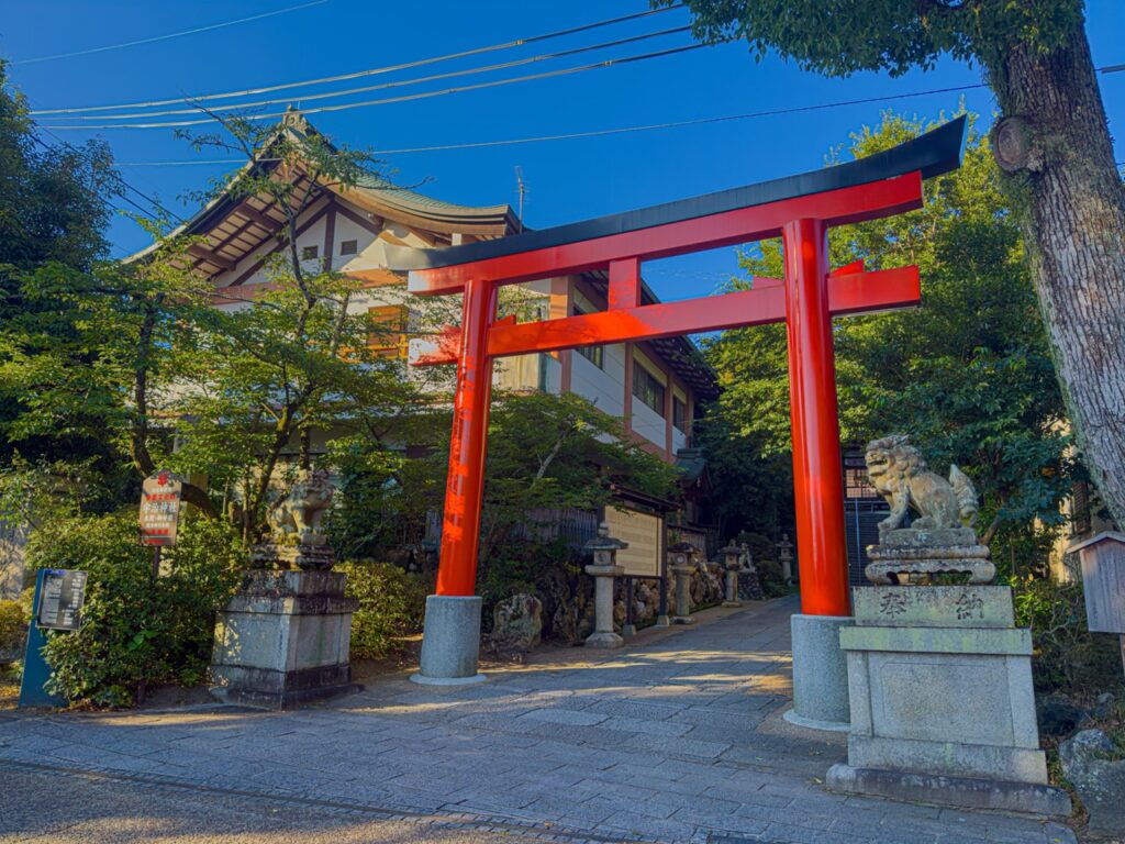 宇治神社_右側から