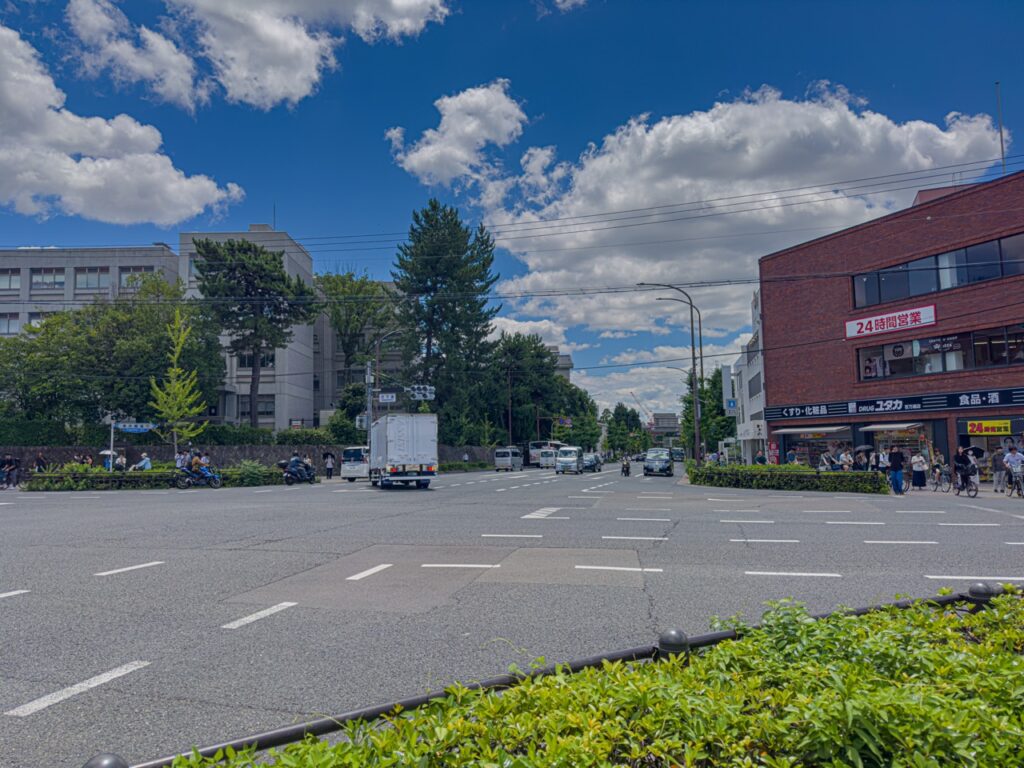 百万遍交差点（夜は短し歩けよ乙女）