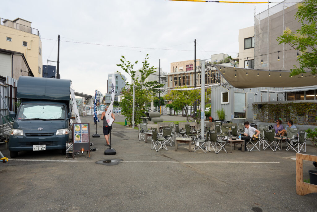 下北線路街（ぼざろ）